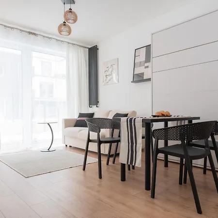 Superapart Lopuszanska 123 아파트 바르샤바