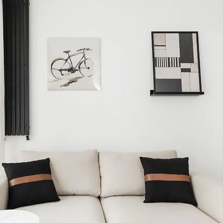 Superapart Lopuszanska 123 바르샤바