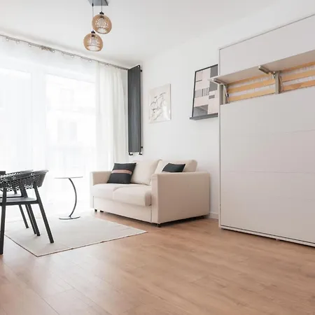 Superapart Lopuszanska 123 *