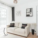 Superapart Lopuszanska 123 *